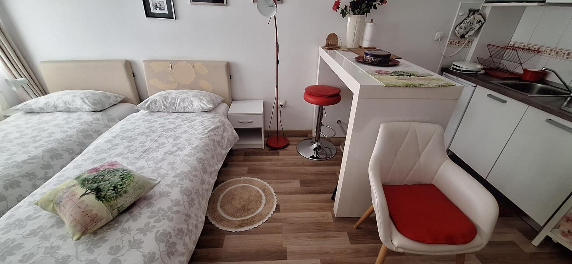 Klara Studio Apartman Сплит Экстерьер фото