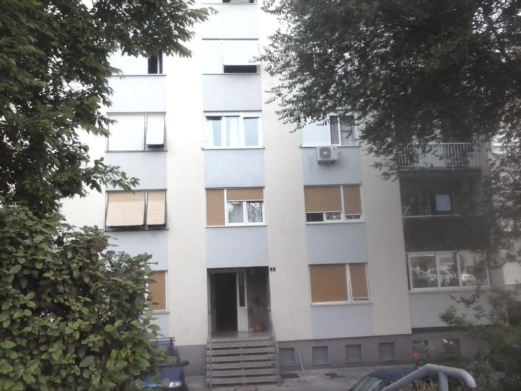 Klara Studio Apartman Сплит Экстерьер фото