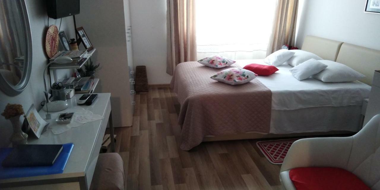 Klara Studio Apartman Сплит Экстерьер фото